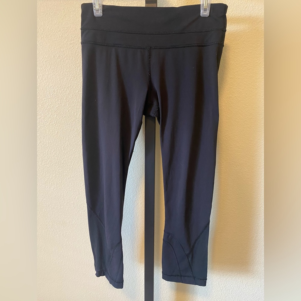 Lululemon Black Crop Leggings - Size 6